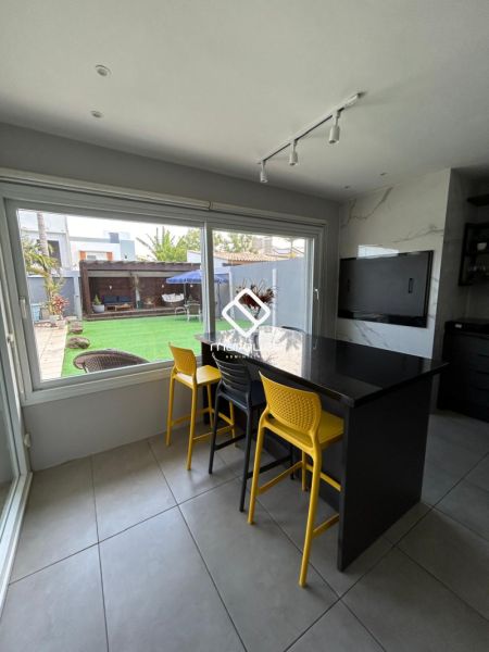 Casa 3 quartos  no bairro Laranjal
