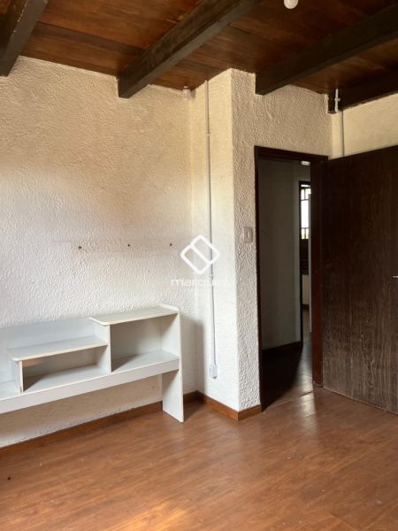 Casa 3 quartos  no bairro Laranjal