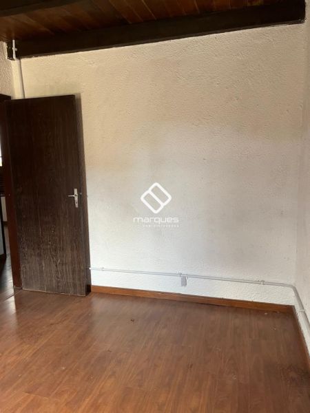 Casa 3 quartos  no bairro Laranjal