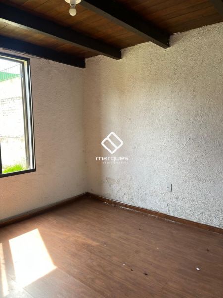 Casa 3 quartos  no bairro Laranjal