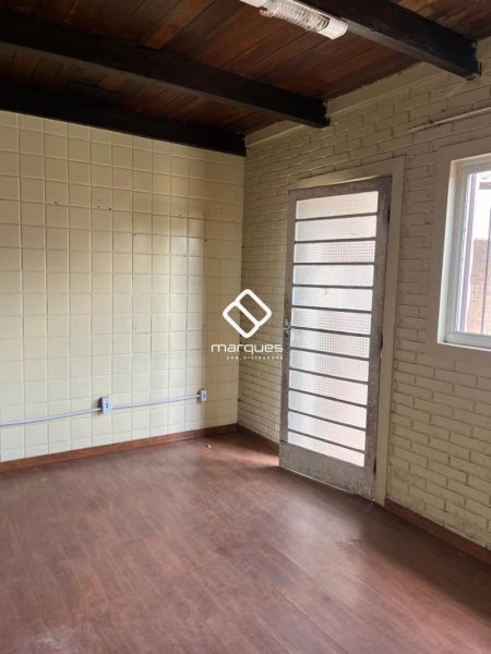 Casa 3 quartos  no bairro Laranjal