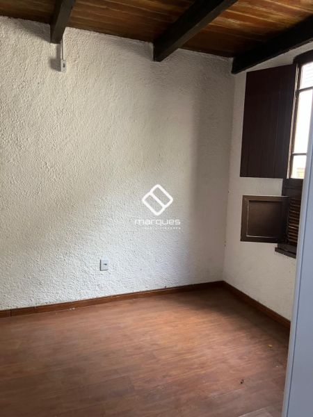 Casa 3 quartos  no bairro Laranjal