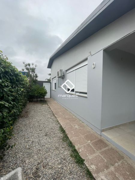 Casa 3 quartos  no bairro Laranjal