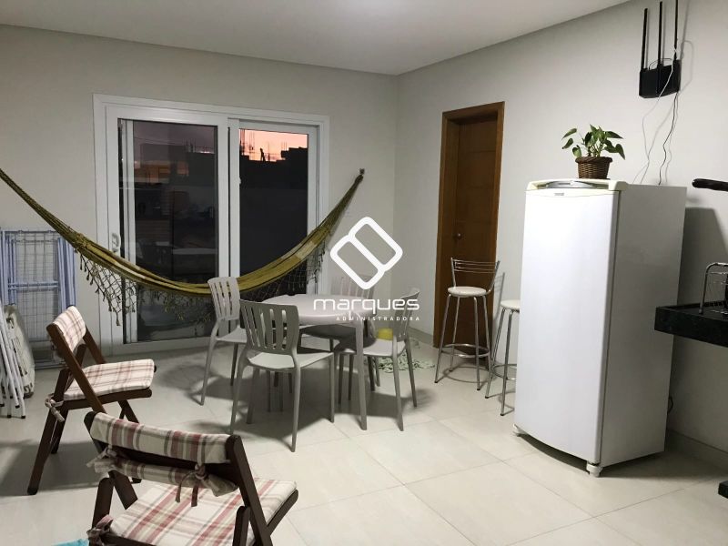 Casa 3 quartos  no bairro Laranjal