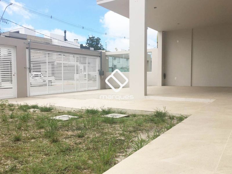 Casa 3 quartos  no bairro Laranjal