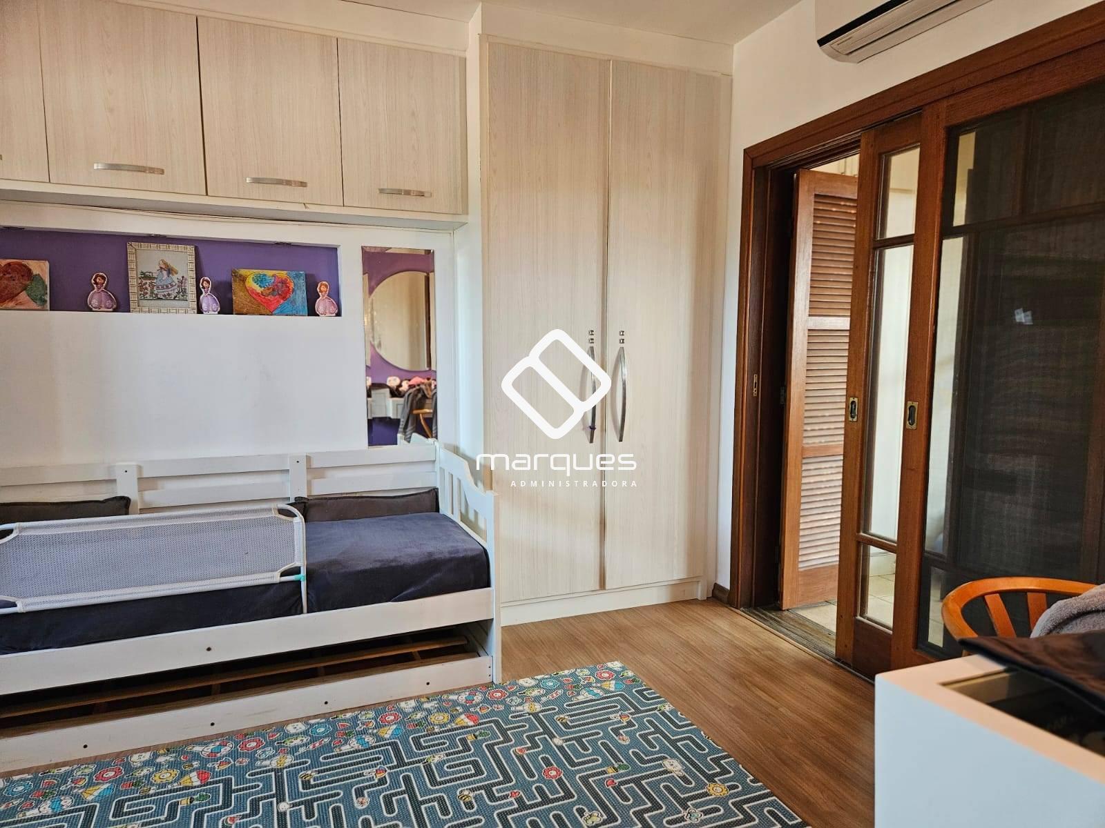Casa 4 quartos  no bairro Laranjal