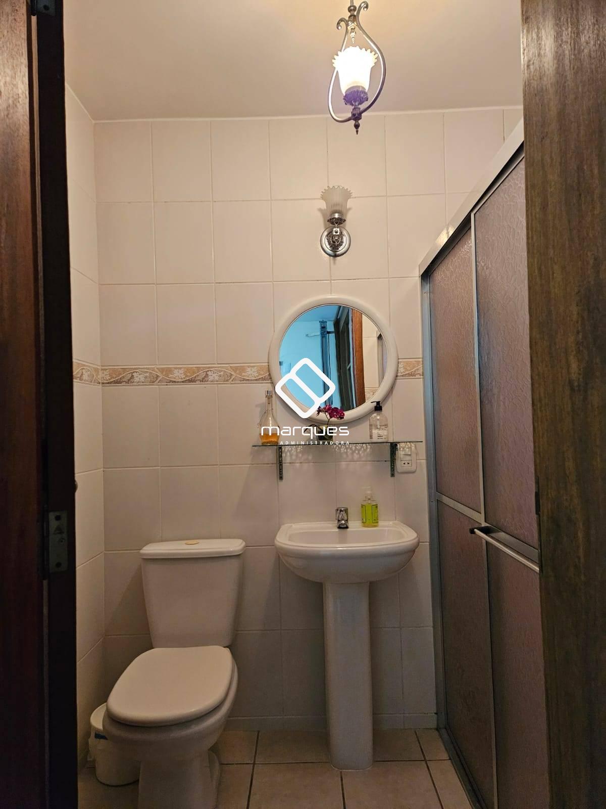 Casa 4 quartos  no bairro Laranjal