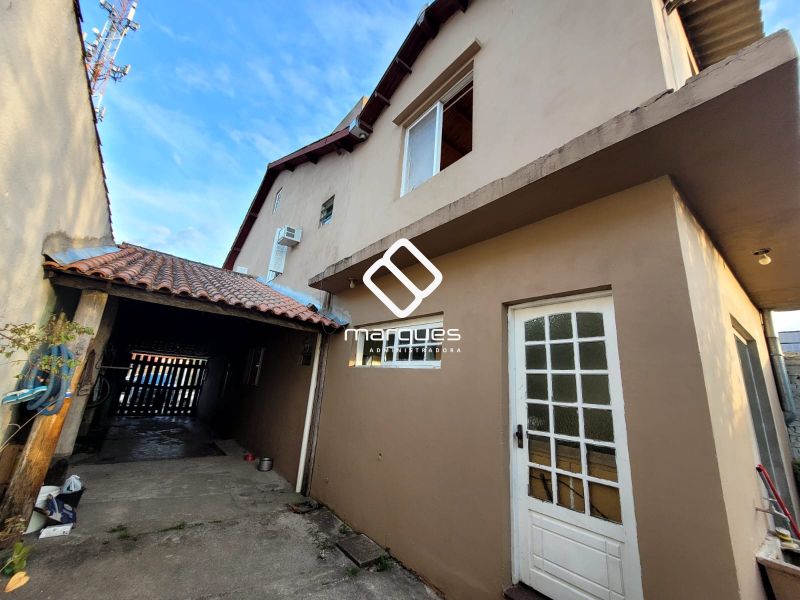 Casa 3 quartos  no bairro Laranjal