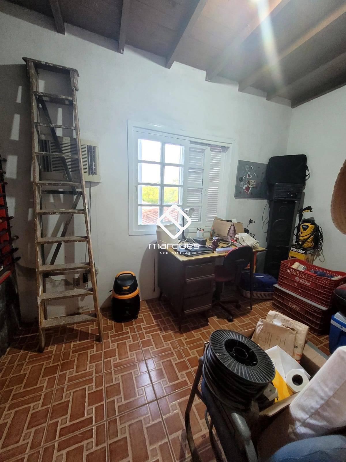 Casa 3 quartos  no bairro Laranjal