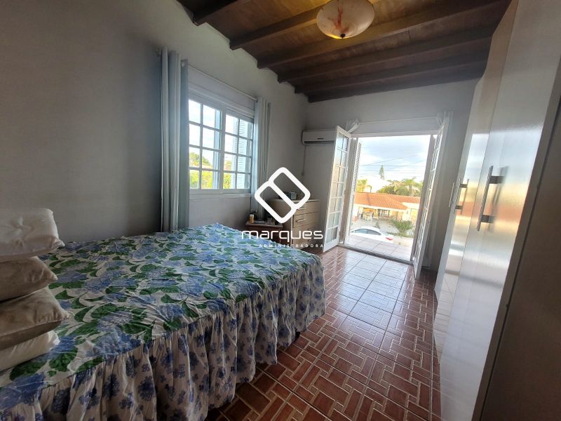 Casa 3 quartos  no bairro Laranjal