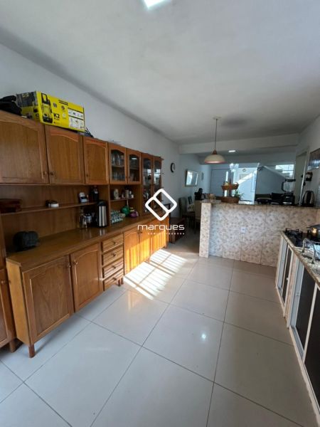 Casa 4 quartos  no bairro Fragata