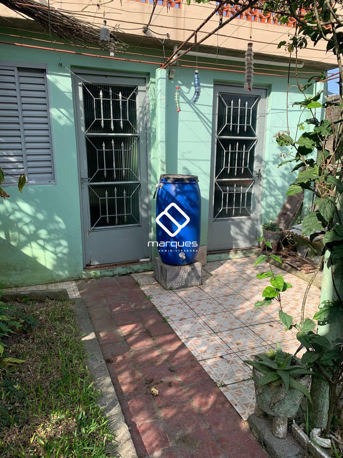 Casa 2 quartos  no bairro Fragata