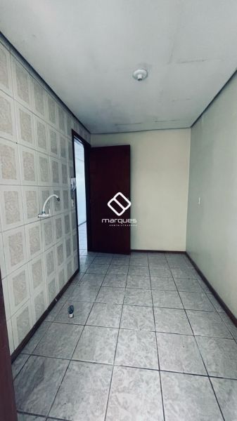 Casa 2 quartos  no bairro Fragata