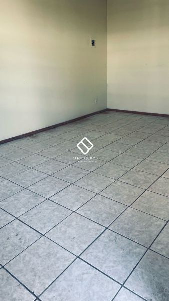 Casa 2 quartos  no bairro Fragata