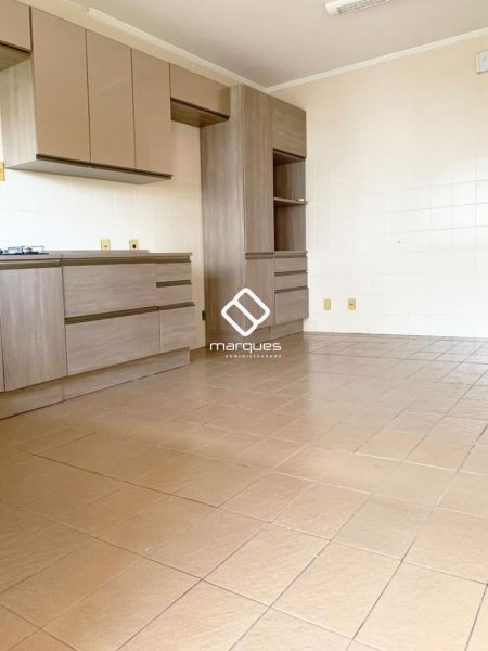 Apartamento 3 quartos  no bairro Centro