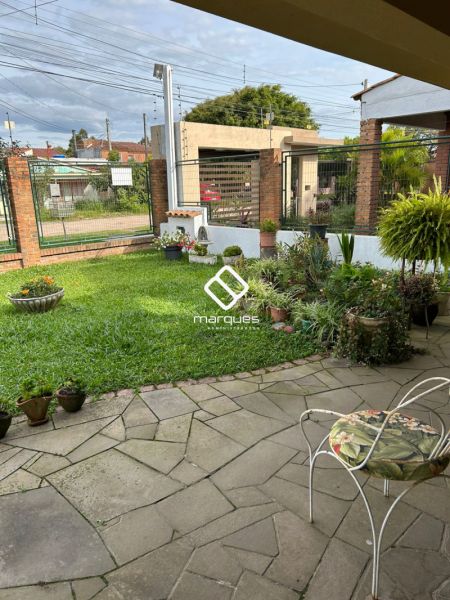 Casa 3 quartos  no bairro Laranjal