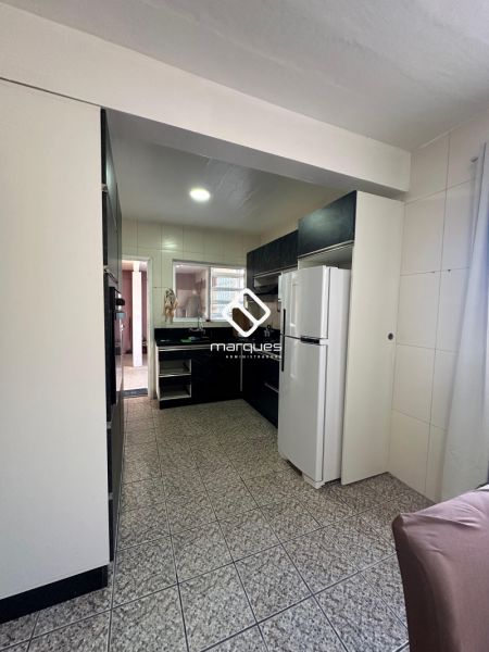 Casa 4 quartos  no bairro Centro