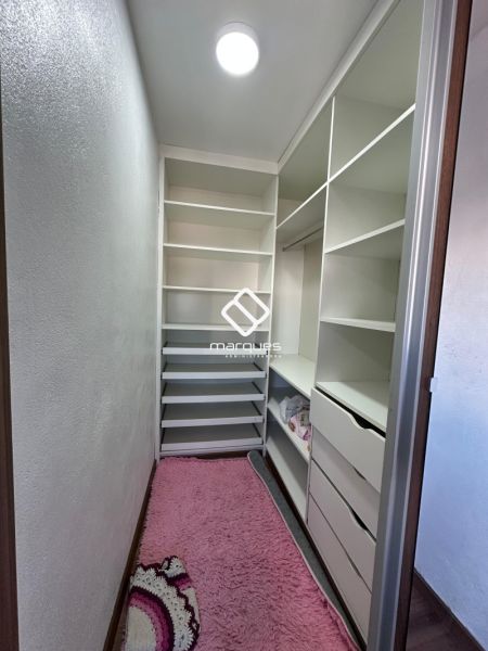 Casa 4 quartos  no bairro Centro