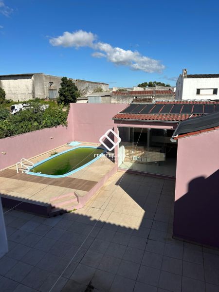 Casa 4 quartos  no bairro Centro