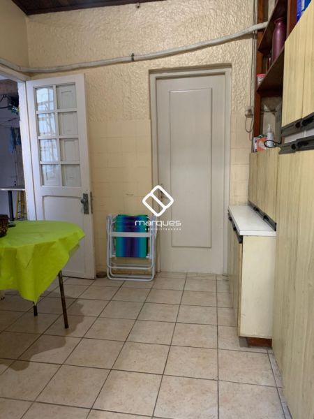 Sobrado 4 quartos  no bairro Centro