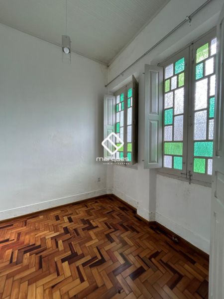 Casa 3 quartos  no bairro Centro