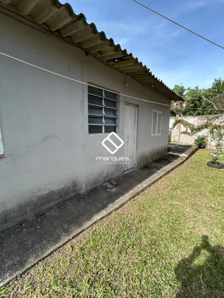 Casa 3 quartos  no bairro Centro