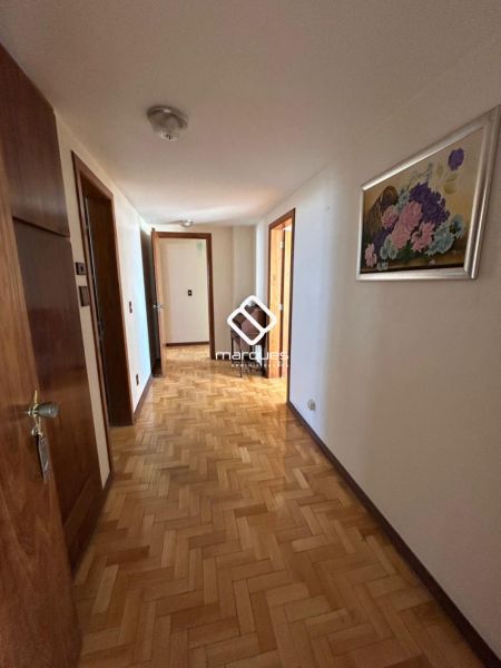 Apartamento 3 quartos  no bairro Centro