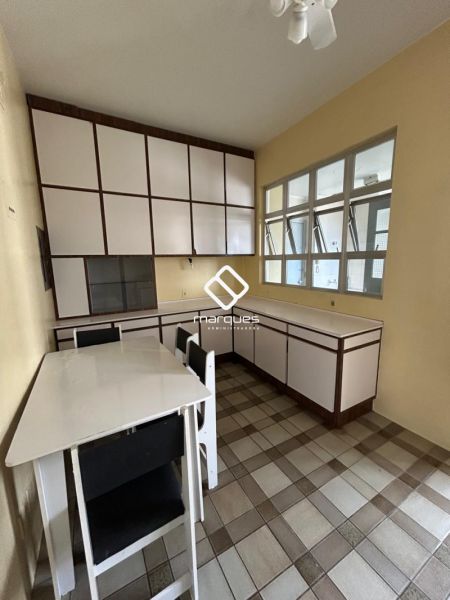 Apartamento 3 quartos  no bairro Centro