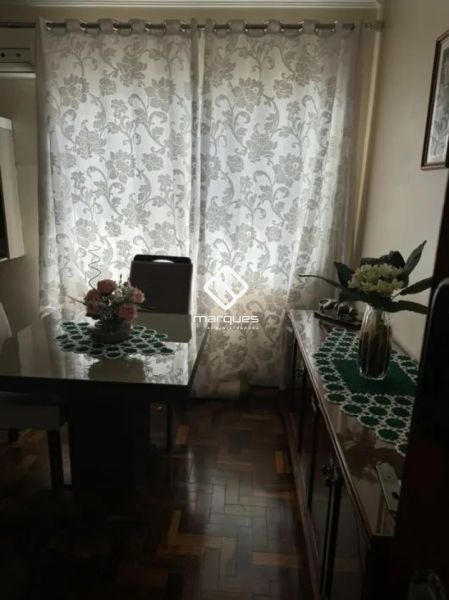 Apartamento 2 quartos  no bairro Centro