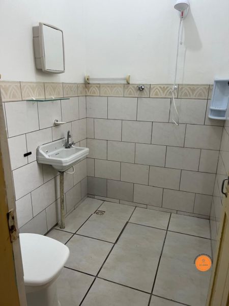 Casa 2 quartos  no bairro Centro