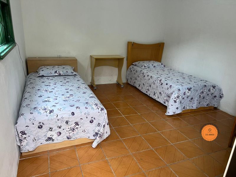 Casa 2 quartos  no bairro Centro