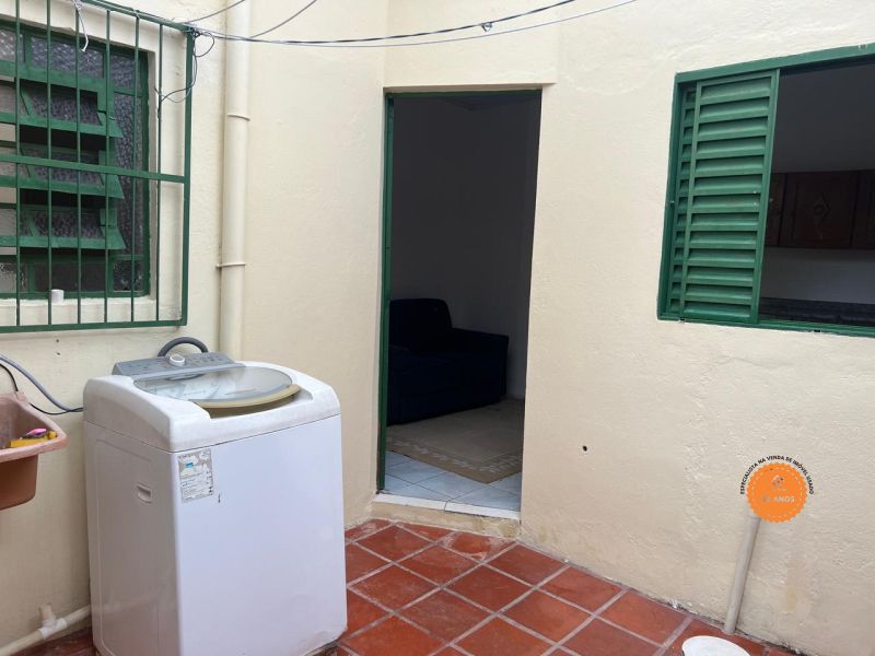 Casa 2 quartos  no bairro Centro