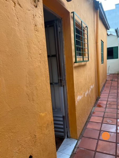 Casa 2 quartos  no bairro Centro