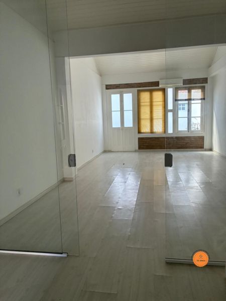 Casa Comercial 1 quarto  no bairro Centro