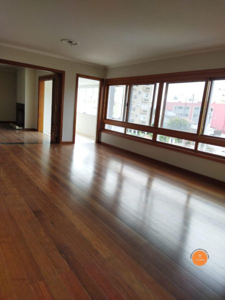 Apartamento 3 quartos  no bairro Centro