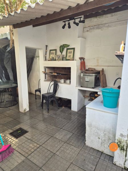 Casa 3 quartos  no bairro Centro