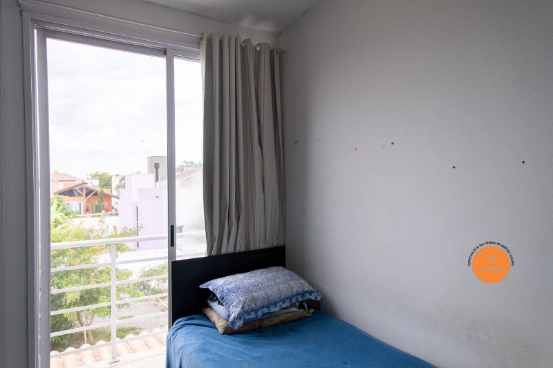 Sobrado 2 quartos  no bairro Laranjal