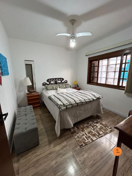 Casa 4 quartos  no bairro Laranjal