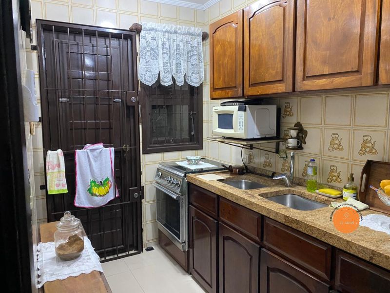 Casa 3 quartos  no bairro Centro