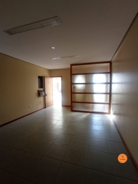 Sala 1 quarto  no bairro Centro