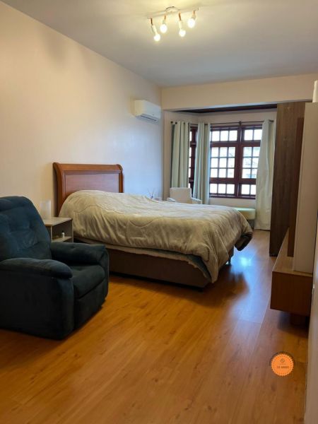 Casa 4 quartos  no bairro Centro