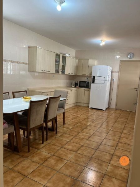 Casa 4 quartos  no bairro Centro