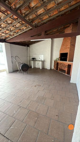 Casa 4 quartos  no bairro Centro