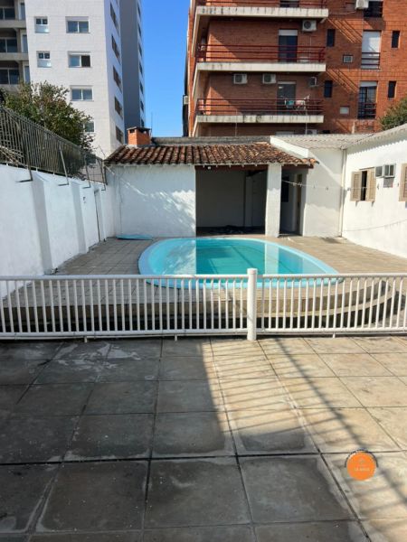 Casa 4 quartos  no bairro Centro