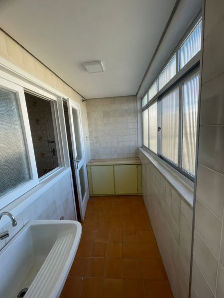Apartamento 3 quartos  no bairro Centro