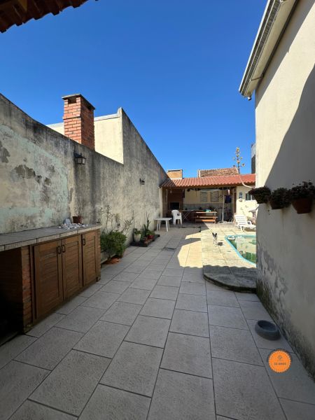 Casa 3 quartos  no bairro Centro
