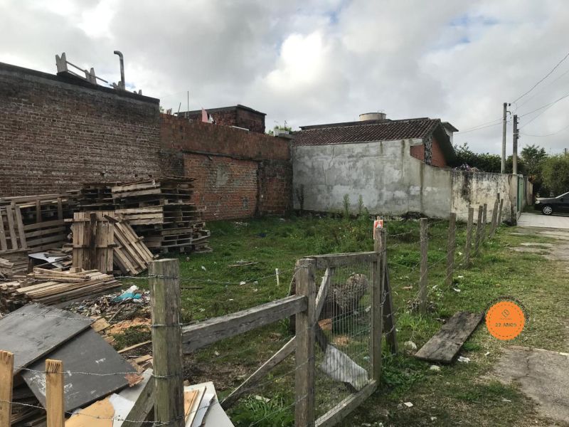 Terreno no bairro Areal