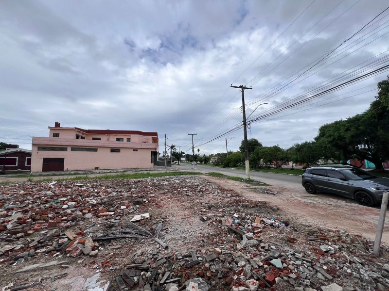 Terreno no bairro Areal