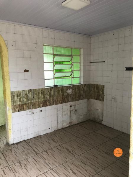 Casa 2 quartos  no bairro Centro