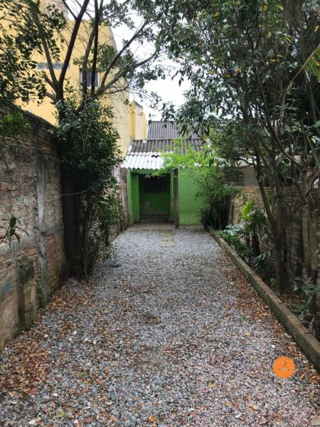 Casa 2 quartos  no bairro Centro